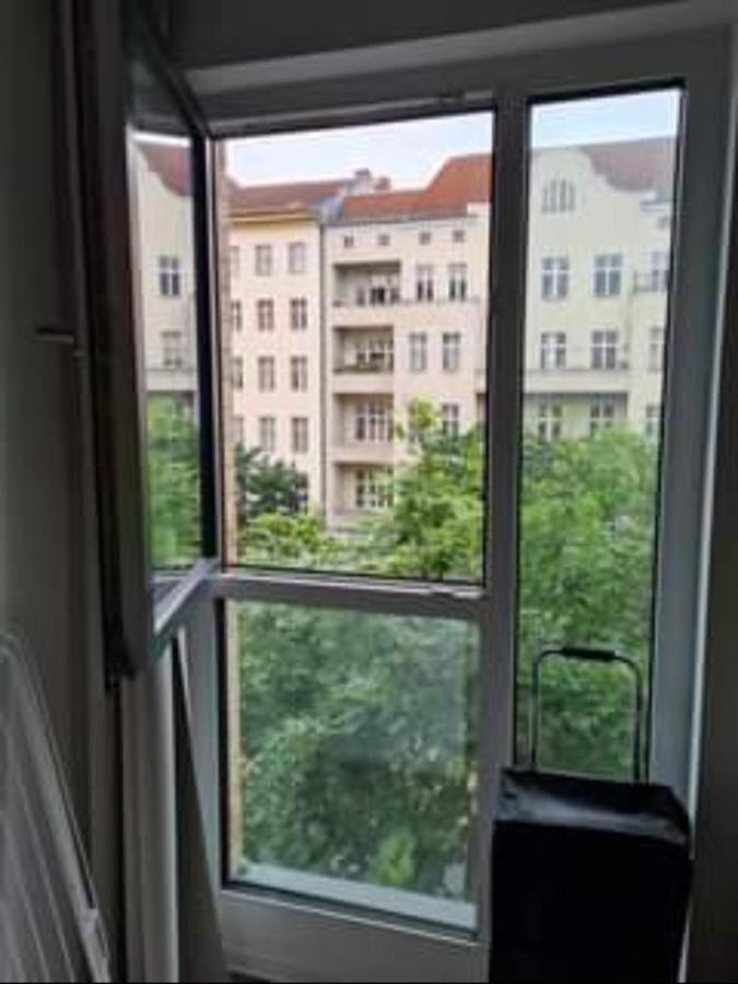 Homestay Mitte Shared With Shared Bathroom *